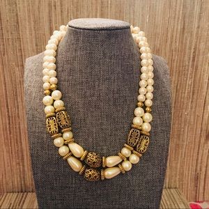 True Vintage High Quality Pearl Chocker Necklace